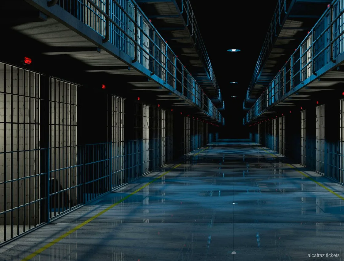 Ferri del tour nocturn a Alcatraz creuant la badia de San Francisco després de la posta de sol